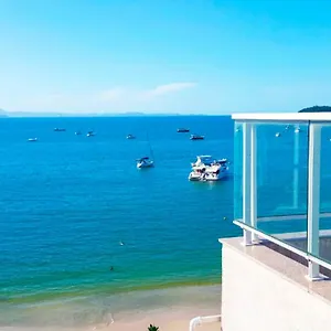 Mergulho No Mar De Jurerê Com Vista Frontal Florianópolis